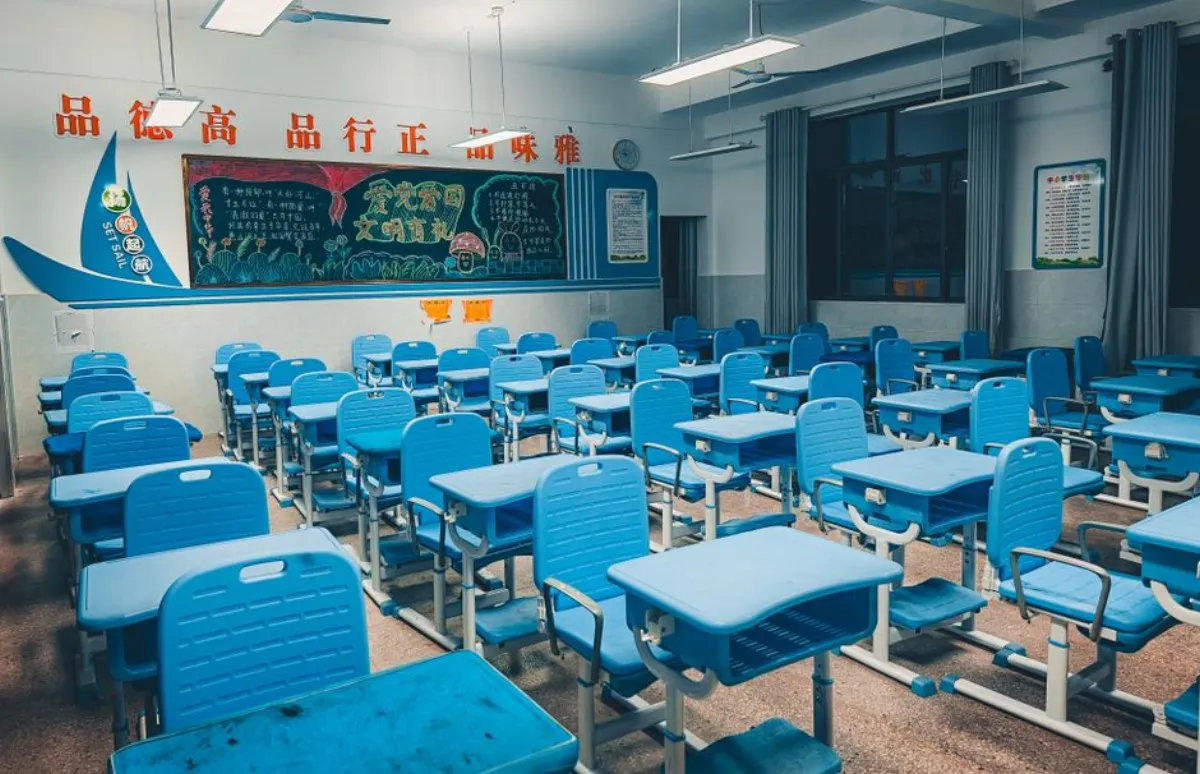 妄想学生会：黄段子外壳下的狠活